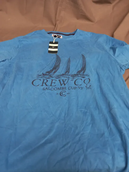 CREW CLOTHING COMPANY PREINTED THREE SAIL BOATS TEE - XXXL