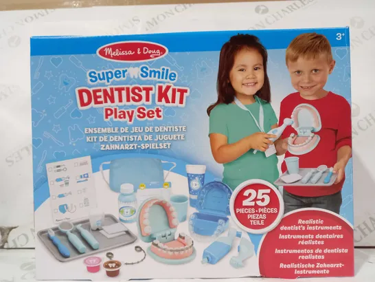 MELISSA & DOUG SUPER SMILE DENTIST KIT PLAY SET