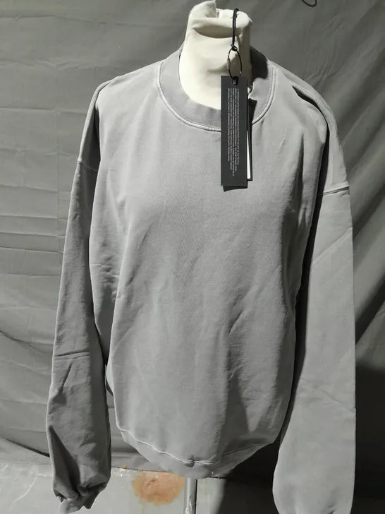 REPRESENT INITIAL SWEATER IN ULTIMATE GREY SIZE MEDIUM  