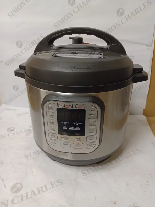 INSTANT POT DUO SMART PRESSURE COOKER