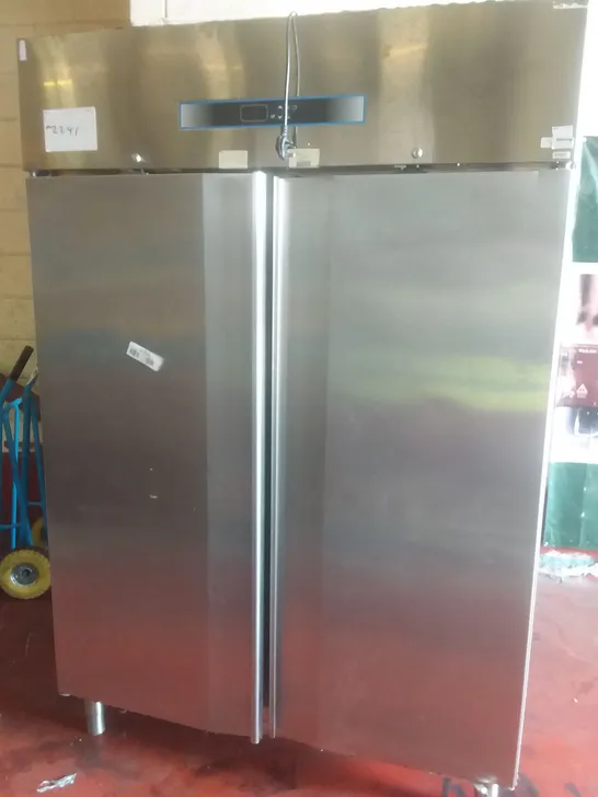 LARGE DISPLAY FRIDGE 