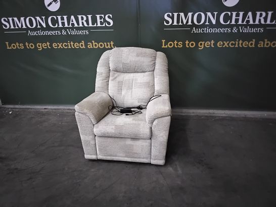 QUALITY G PLAN MILTON CHEQUERS PUTTY FABRIC POWER RECLINING EASY CHAIR