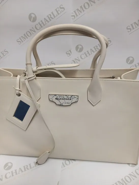 BALENCIAGA CREAM LEATHER HANDBAG