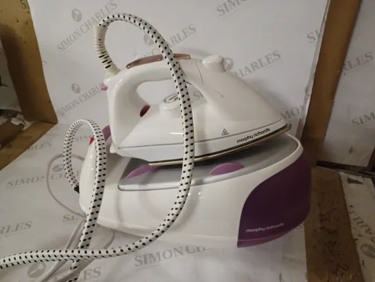 MORPHY RICHARDS JET STEAM GENERATOR IRON PINK/WHITE