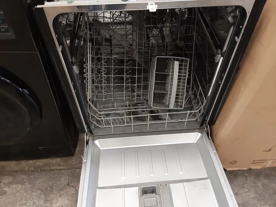 BOXED SWAN SDWB751130 INTEGRATED 12-PLACE FULLSIZE DISHWASHER