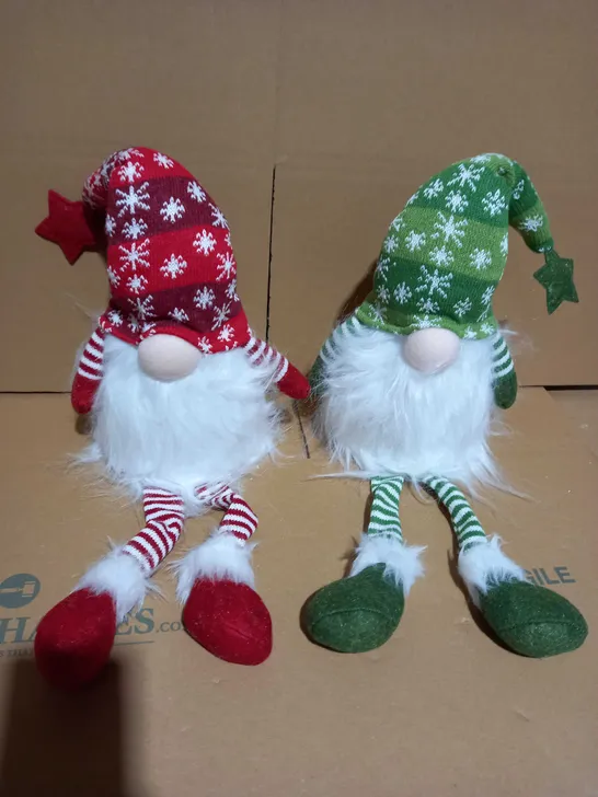 FESTIVE SET OF PRE-LIT GNOME DANGLY LEGS