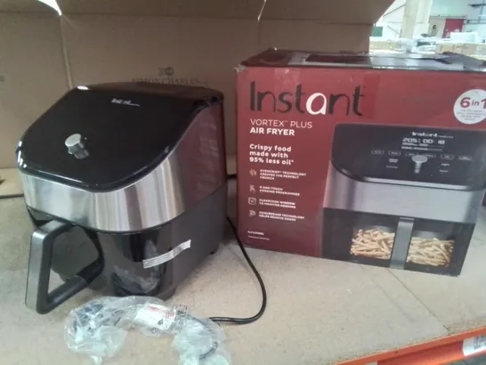 BOXED INSTANT VORTEX + 8 IN 1 AIR FRYER 