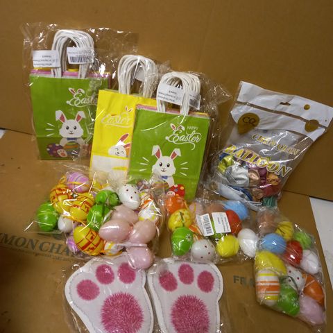 LOT OF APPROX 12 ASSORTED HOUSEHOLD ITEMS TO INCLUDE CHEN QIAN BALLOONS, EASTER GIFT BAGS, HANGING EASTER EGGS, ETC
