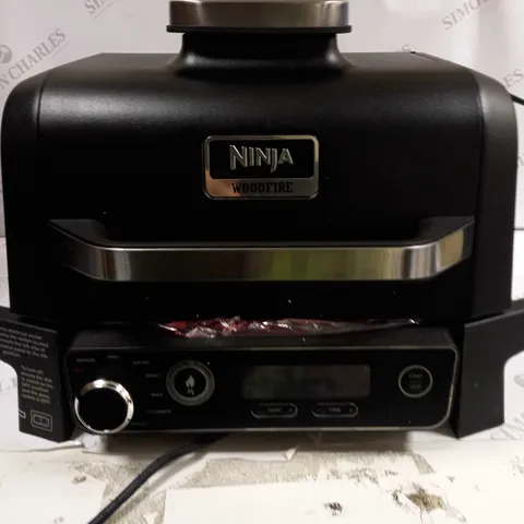 BOXED NINJA WOODFIRE ELECTRIC BBQ GRILL & SMOKER OG701UKQ