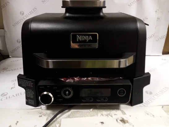 BOXED NINJA WOODFIRE ELECTRIC BBQ GRILL & SMOKER OG701UKQ