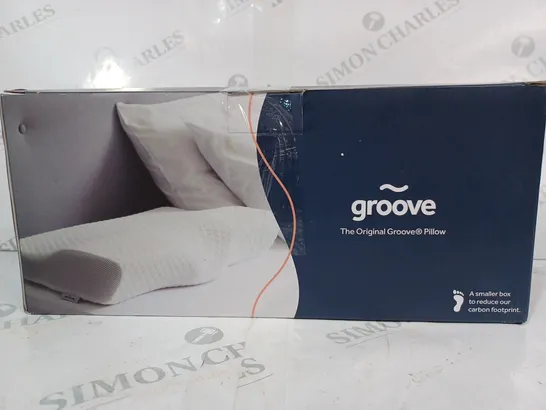 BOXED GROOVE PILLOW