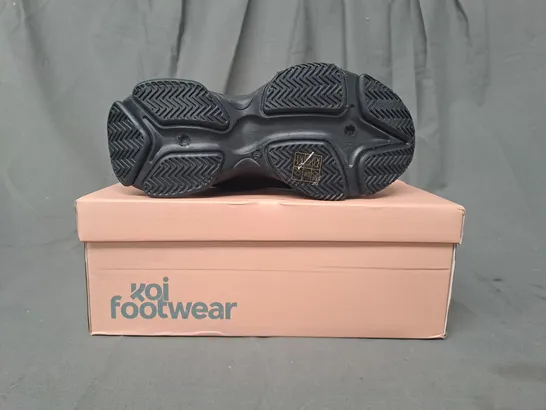 BOXED PAIR OF KOI LIZZIES V2 EXTRA CHUNKY TRAINERS IN BLACK EU SIZE 36