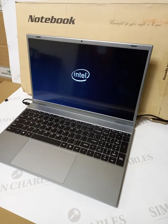 UNBRANDED LAPTOP APPROX 15" SCREEN 