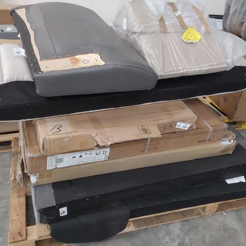 PALLET OF ASSORTED BED, SOFA & FURNITURE PARTS 