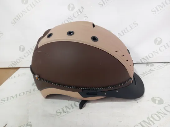 CASCO MISTRALL 2 PROTECTIVE EQUESTRIAN HELMET IN BROWN/TAN