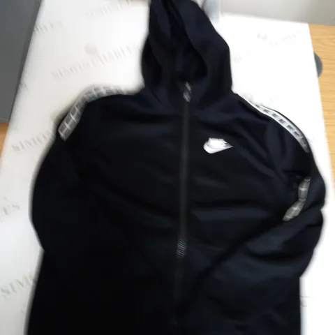 NIKE ZIPPED DRI-FIT JACKET SIZE 10-12 YEARS