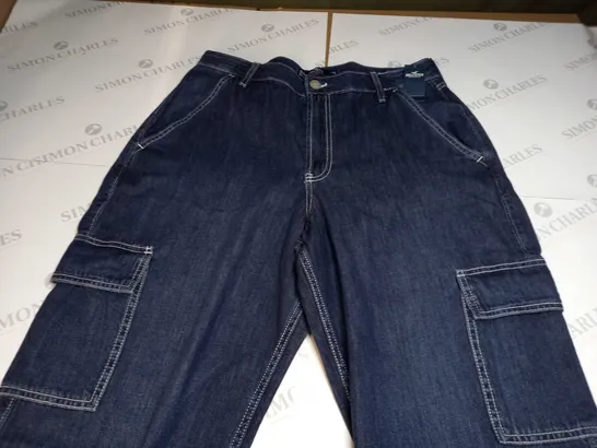 HOLLISTER WIDE LEG CARGO JEANS IN NAVY - 12L/31W