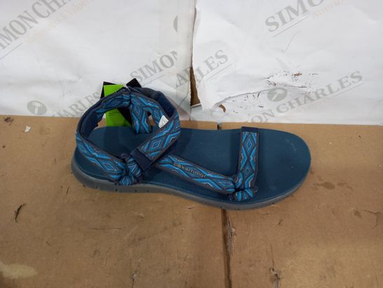 PAIR OF KARRIMOR SANDALS SIZE 42