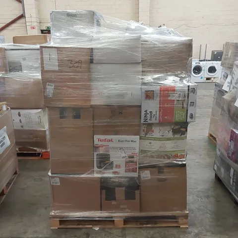 PALLET OF APPROXIMATELY 25 UNPROCESSED RAW RETURN HOUSEHOLD AND ELECTRICAL GOODS TO INCLUDE;