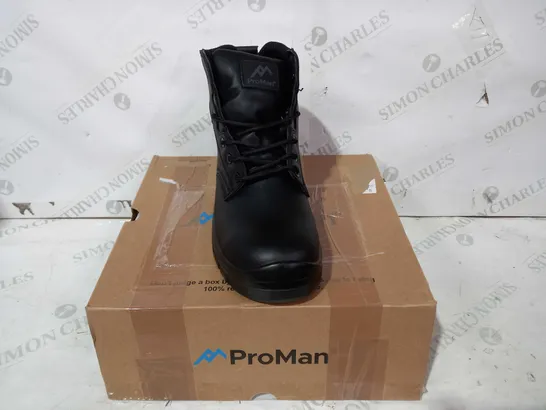 BOXED PAIR OF PROMAN GEORGIA WATERPROOF SAFETY BOOTS IN BLACK UK SIZE 8