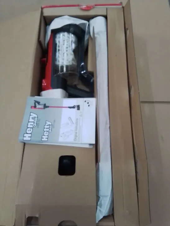 BOXED NUMATIC INTERNATIONAL NUMATIC HENRY QUICK CORDLESS VACUUM RRP £299