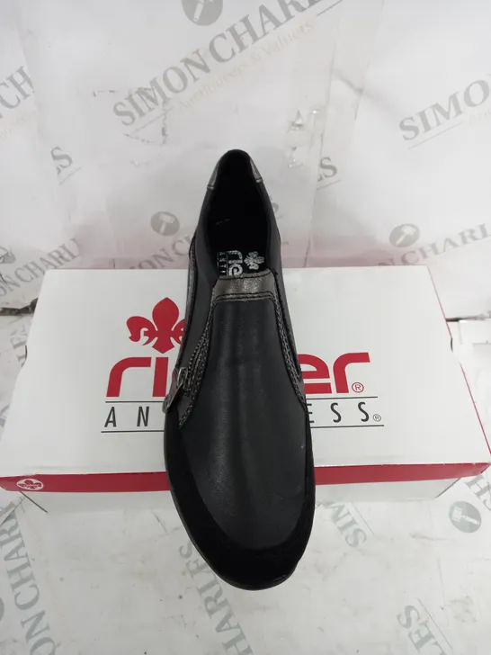 RIEKER TRAINER WITH ZIP BLACK - SIZE 7 1/2 - BOXED 