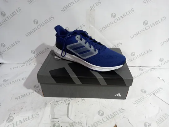 BOXED PAIR OF ULTRABOUNCE HP5774 TRAINERS IN BLUE - SIZE: UK 12.5