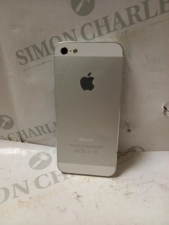 APPLE IPHONE 5 - WHITE/SILVER