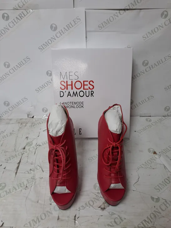 APPROXIMATELY 10 PAIRS OF BOXED MES SHOES D'AMOUR DEMONLOOK SIRE RED HEELS - SIZE VARIATION 