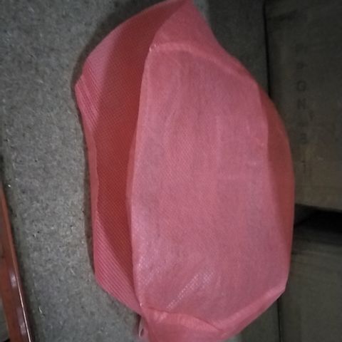 BOXED BODY GUARD SNOOD CAPS RED
