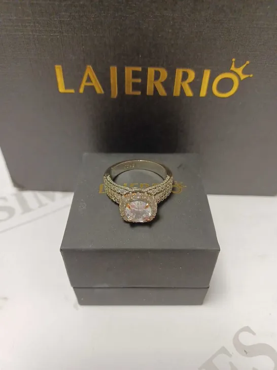 LAIERRIO TRIPLE BAND SILVER RING 