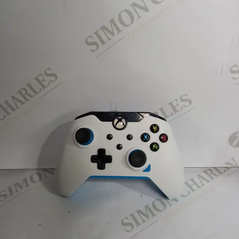 PDP ION WHITE XBOX WIRED CONTROLLER