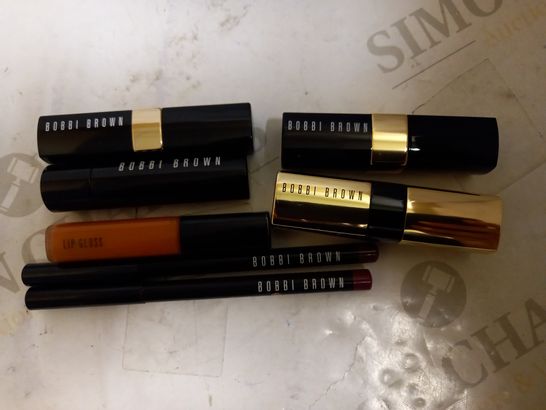 COLLECTION OF BOBBI BROWN MAKE UP INCLUDING: 3 X SINGLE EYESHADOWS & 1 X QUAD EYESHADOW; 4 X LIPSTICKS, 2 LIP PENCILS, 1 X LIP GLOSS; 2 X FOUNDATION STICKS; 1 X LOOSE FINISHING POWER; 2 X GEL EYELINER