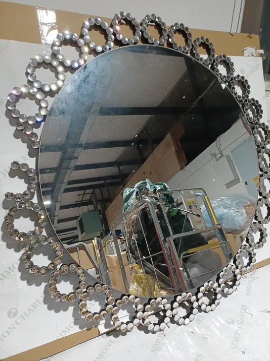 OUTLET JULIEN MACDONALD CIRCULAR CRYSTAL WALL MIRROR - COLLECTION ONLY