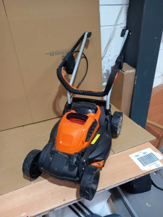 YARD FORCE LAWNMOWER 