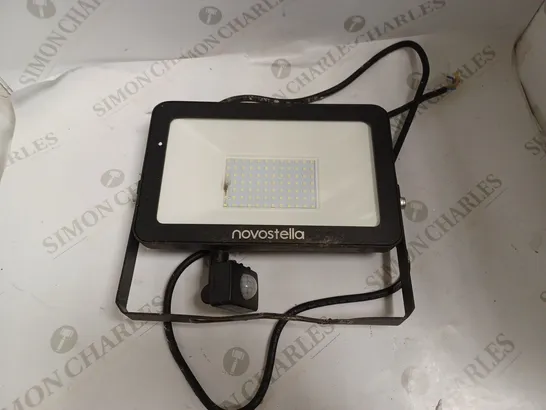 NOVSTELLA FLOOD LIGHT