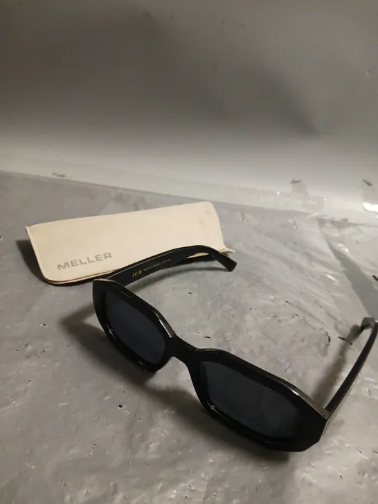 BOXED MELLER KESSIE GLASSES