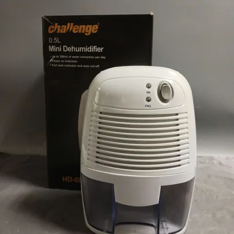 BOXED CHALLENGE 0.5L MINI DEHUMIDIFIER