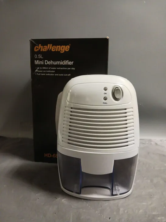 BOXED CHALLENGE 0.5L MINI DEHUMIDIFIER