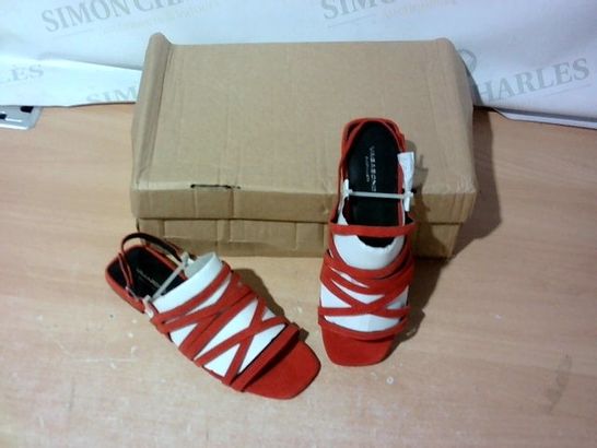 BOXED PAIR OF VAGABOND SIZE 36