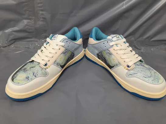 BOXED PAIR OF GALARTSY SNEAKERS IN VINCENT VAN GOGH THE STARRY NIGHT EU SIZE 41