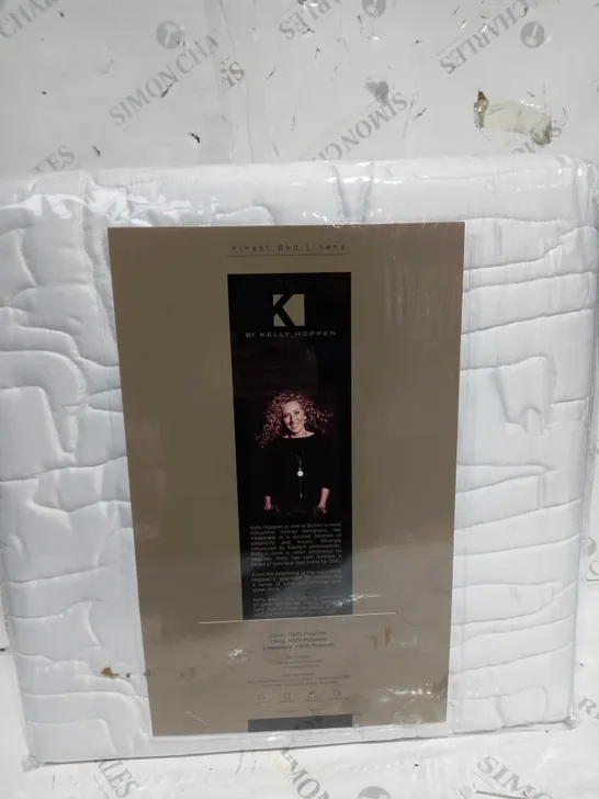 BOXED K BY KELLY HOPPEN ABSTRACT GEO BEDSPREAD AND SHAMS