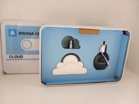 BOXED ARIANA GRANDE FRAGRANCES CLOUD GIFT TIN