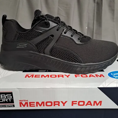 BOXED SKETCHERS BOB SPORT MEMORY FOAM TRAINERS IN BLACK - SIZE 7