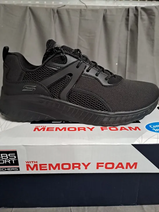 BOXED SKETCHERS BOB SPORT MEMORY FOAM TRAINERS IN BLACK - SIZE 7