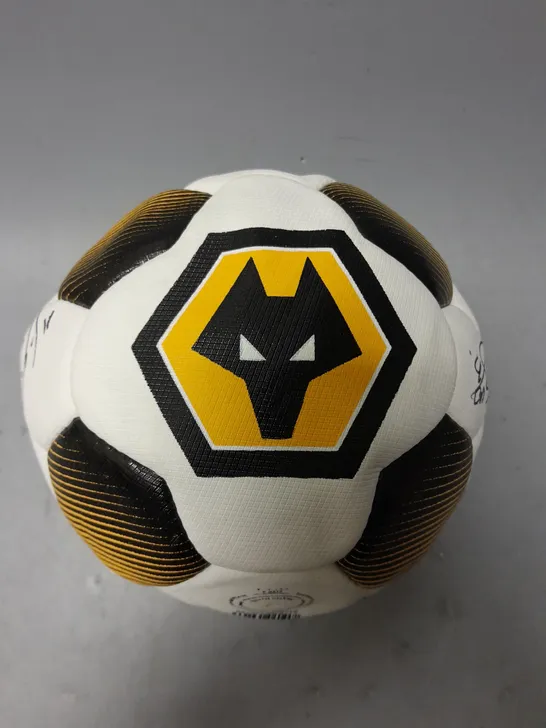 WOLVES FOOTBALL CLUB SIGNED FOOTBALL - SIZE 5