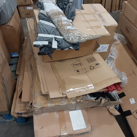 PALLET OF ASSORTED FURNITURE PARTS AND ASSORTED ITEMS