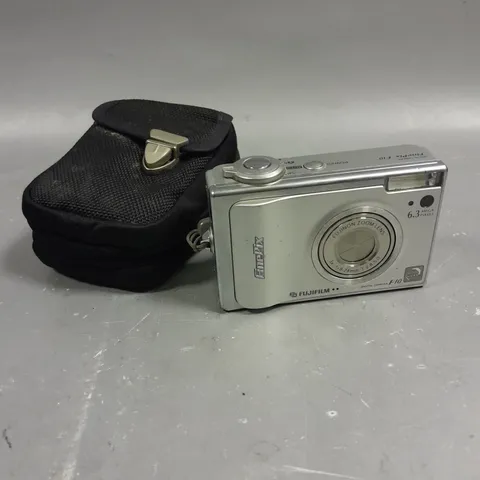 FUJIFILM FINEPIX F10 DIGITAL CAMERA 