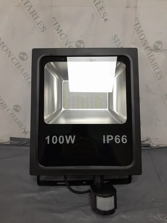 BOXED GOODWIN FLOOD LIGHT 100W