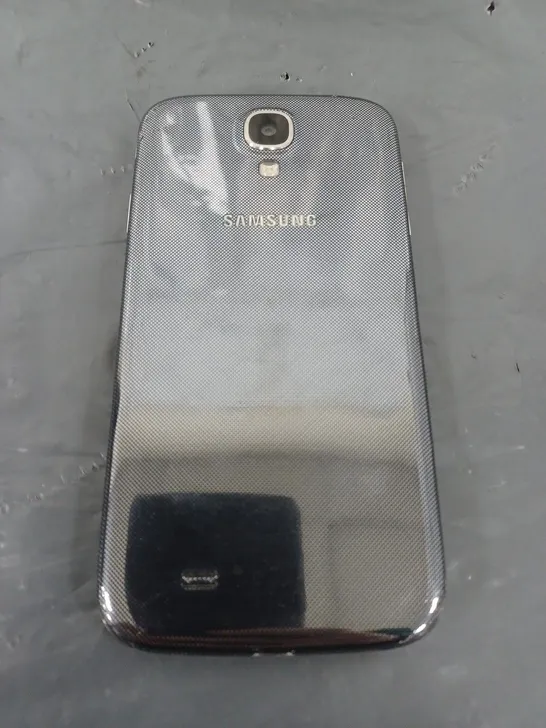 SAMSUNG GALAXY S4 SMARTPHONE 